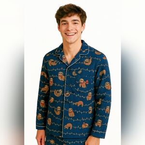 EUC Men's Old Navy Cotton Sloth Print Button-Up Blue Pajama Shirt, Size Large